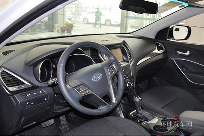 2013款 2.4L 自动四驱舒适型