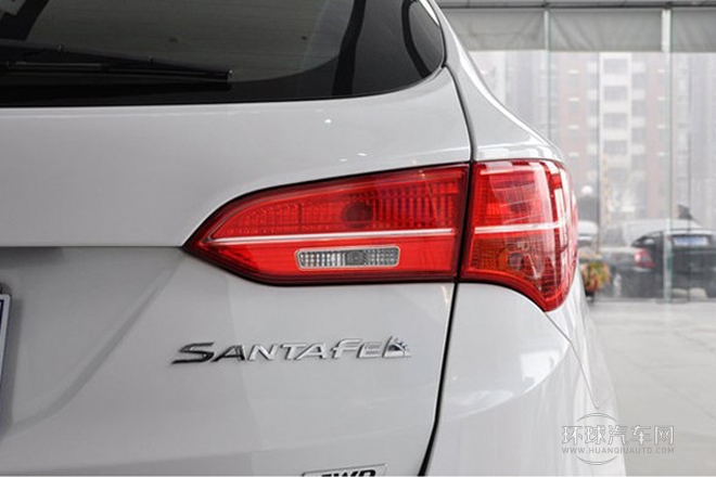2013款 2.4L 自动四驱舒适型