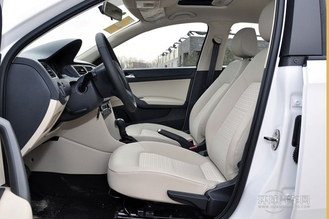 2013款 1.6L 自动智选型
