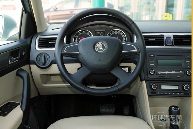 2013款 1.6L 自动优选型