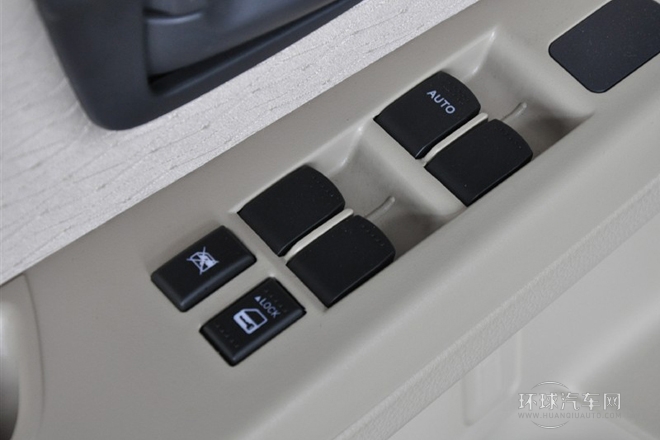 2012款 1.6L 自动实用型