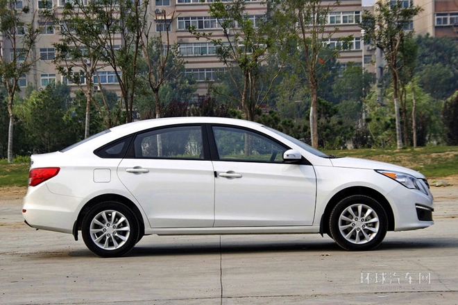 2014款 1.5L 手动尊享型