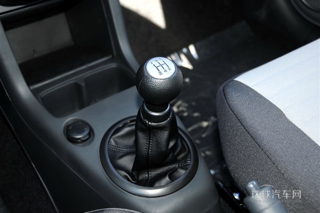 2013款 1.3L 手动超值版