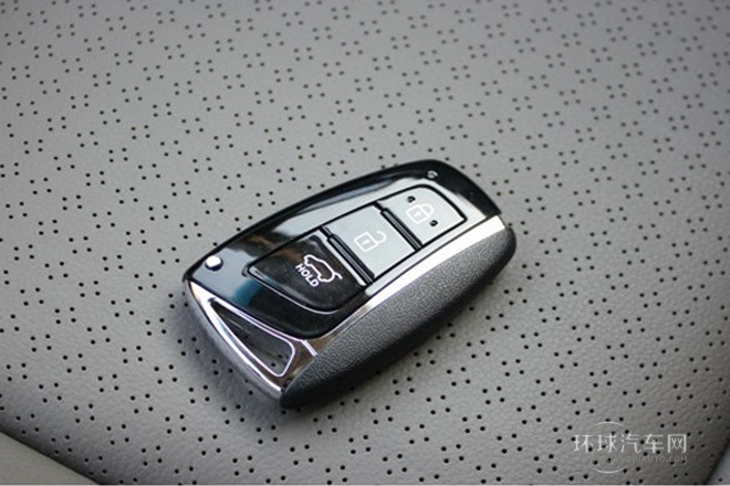 2013款 改款 2.0T 自动四驱顶级型