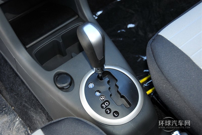 2013款 1.5L 自动标准版