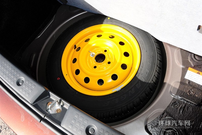 2013款 1.5L 自动运动版