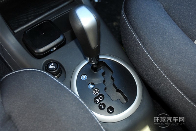 2013款 1.5L 自动运动版