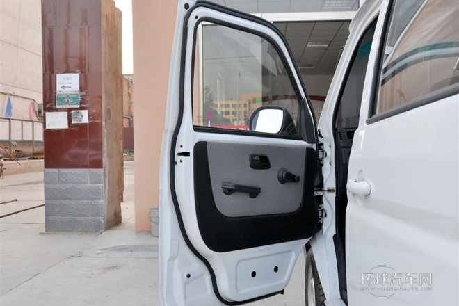 2013款 1.3L 标准型