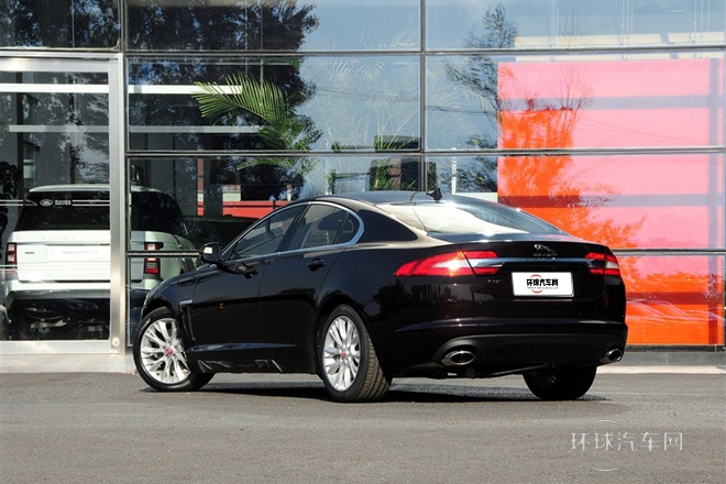 2015款 XF 2.0T 豪华版