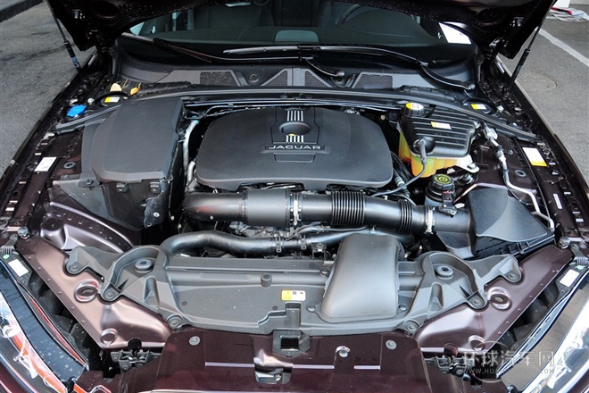 2015款 XF 2.0T 豪华版