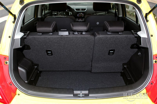 2014款 1.6L CVT两驱豪华版