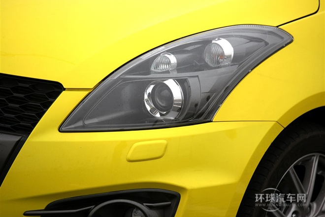 2014款 1.6L CVT两驱豪华版