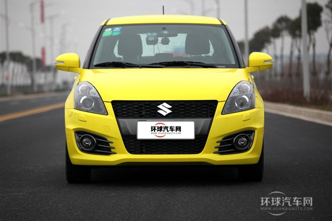 2014款 1.6L CVT两驱豪华版