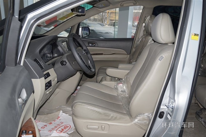 2013款 1.5L 自动尊贵型