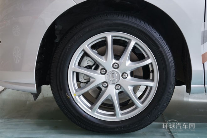 2013款 1.5L 自动尊贵型