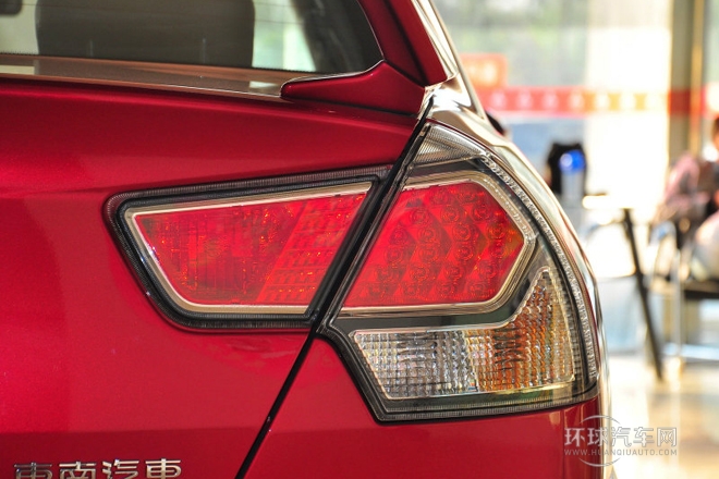 2014款 1.5L 手动风采版