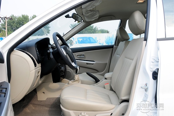 2014款 1.5L 手动旗舰版