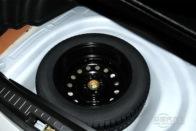 2012款 1.5L 手动尊贵型