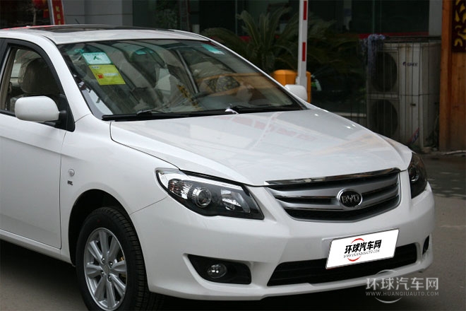 2012款 1.8L 自动尊贵型