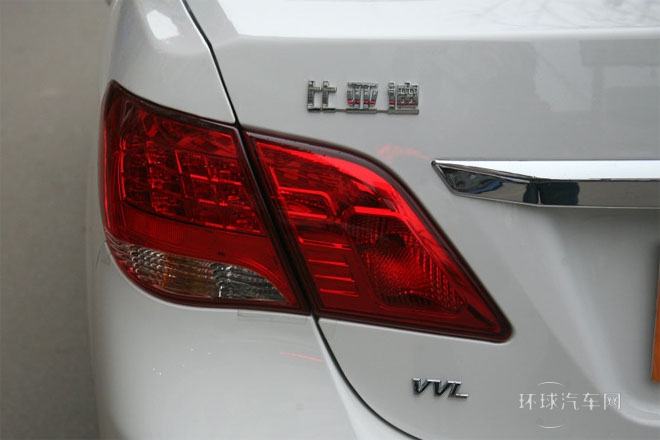 2012款 1.8L 自动尊贵型
