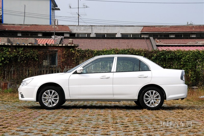 2014款 1.5L 手动旗舰版