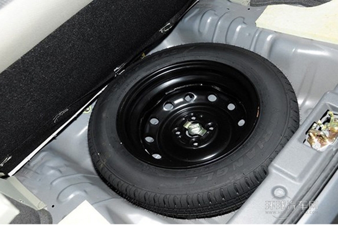 2012款 冠军版 1.3L 手动舒适型