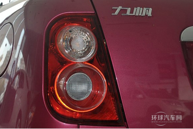 2014款 1.3L 手动标准型