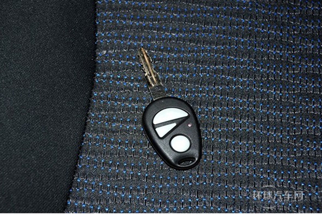 2014款 1.3L 手动舒适型