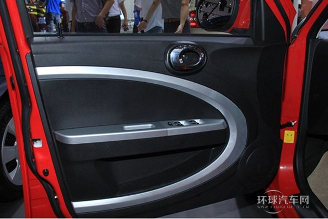 2014款 1.3L 手动豪华型