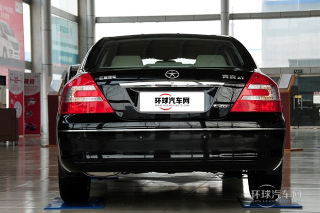2012款 2.0L 自动豪华型