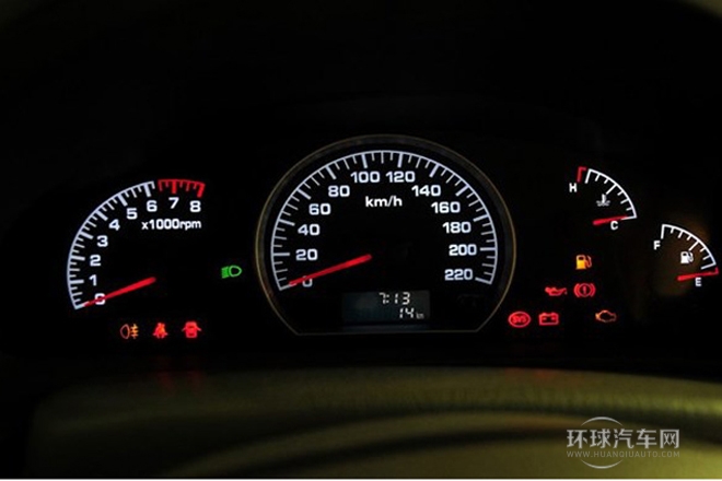 2012款 520i悦行版 1.3L 实用型