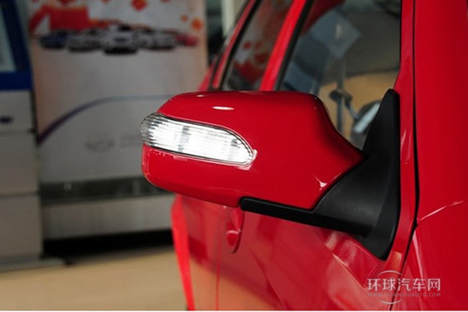 2012款 520i悦行版 1.3L 实用型