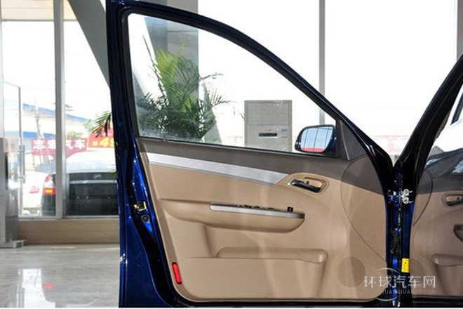 2012款 520i悦行版 1.3L 舒适型