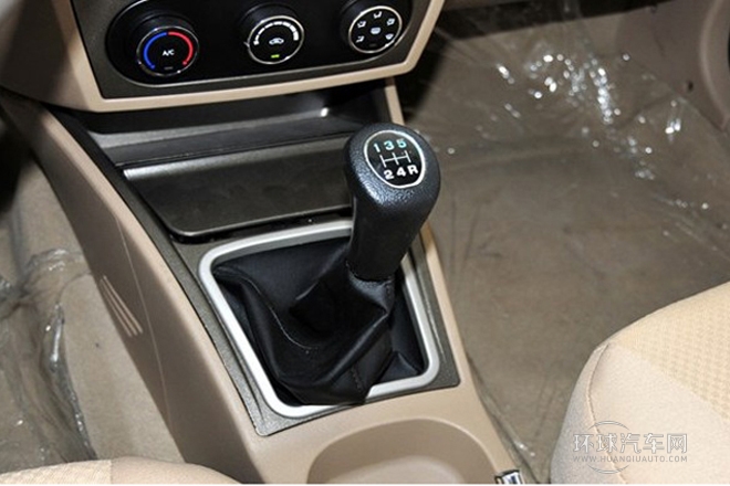 2012款 520i悦行版 1.3L 舒适型