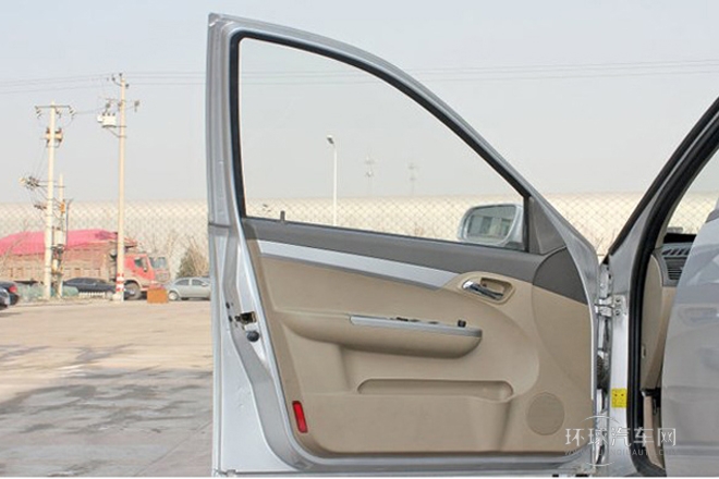 2011款 520i 1.3L 舒适型