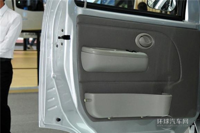 2011款 1.0L豪华型LF465Q5