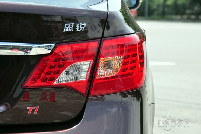 2013款 1.5TI 手动豪华型