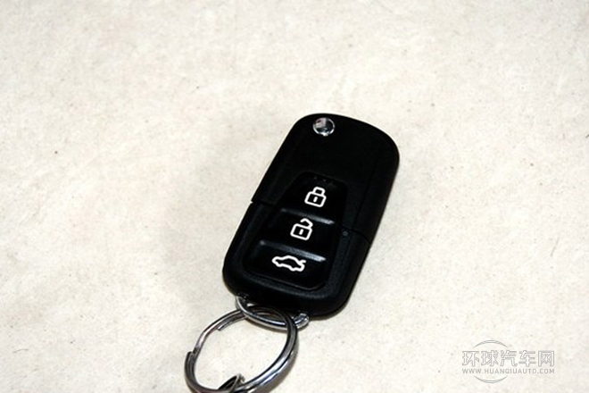 2013款 1.8L 冠军版