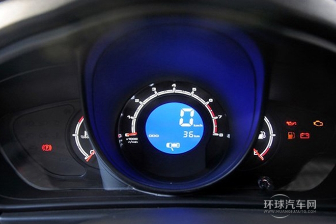 2013款 1.8L 冠军版