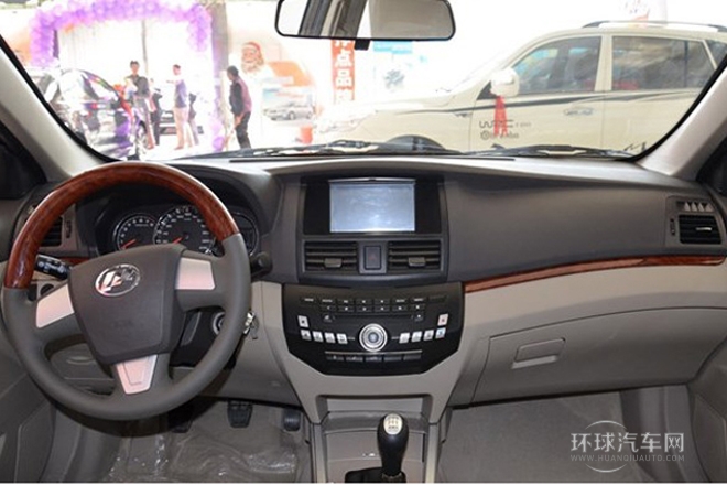 2014款 越级版 1.5L 标准型