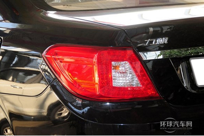 2013款 1.8L 舒雅豪华型