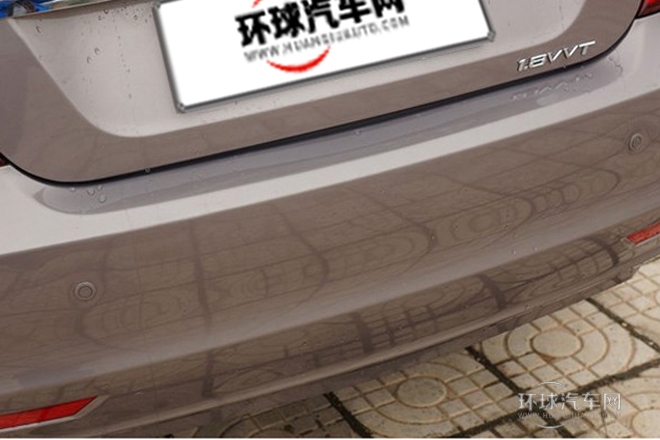 2013款 1.8L 标准型LX