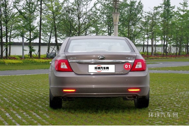 2013款 1.8L 标准型LX