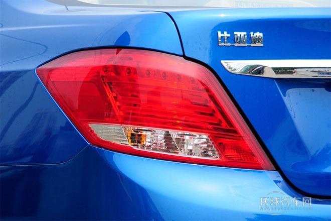2012款 1.5L 手动豪华型