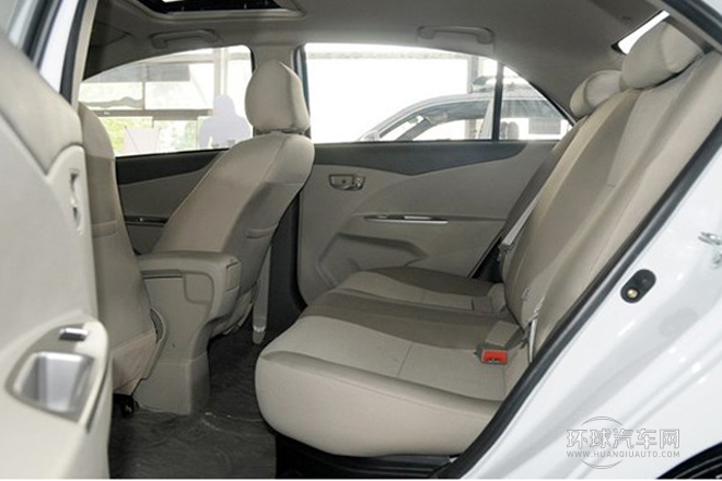 2014款 1.3L 手动旗舰型