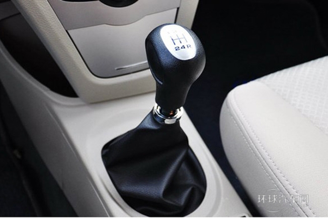 2014款 1.5L 手动旗舰型