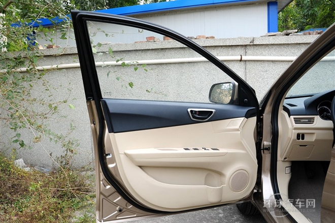 2013款 1.5L 手动标准型CNG