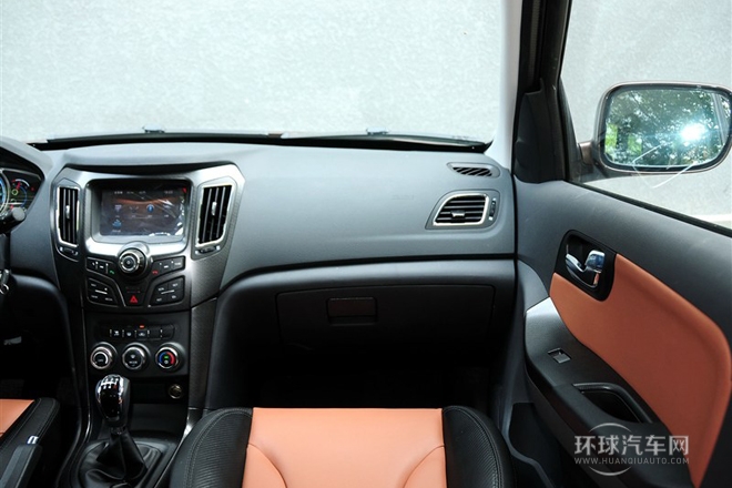 2013款 2.0L 手动智享型