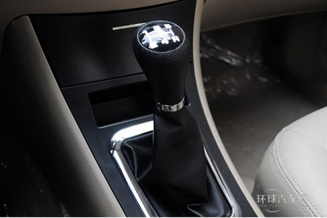 2012款 1.5L 手动舒适A型CNG