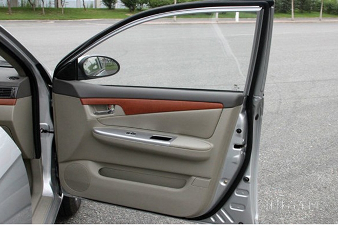 2012款 1.5L 手动舒适B型CNG